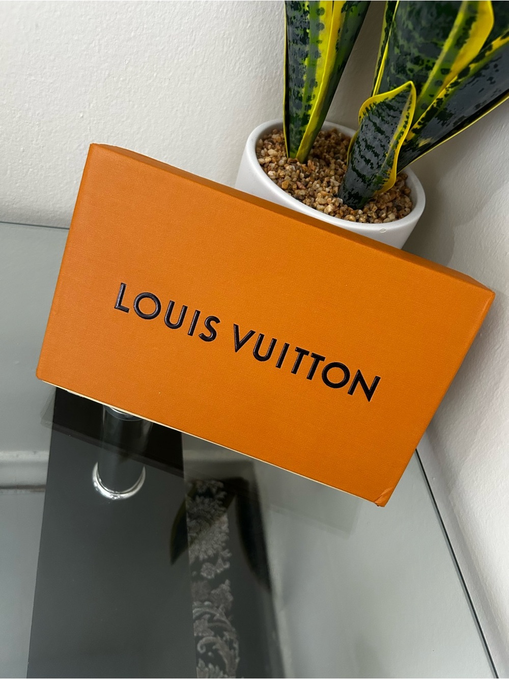 Louis Vuitton Brown Monogram Zip Around Wallet with Gold Hardware - Picture 9 of 9